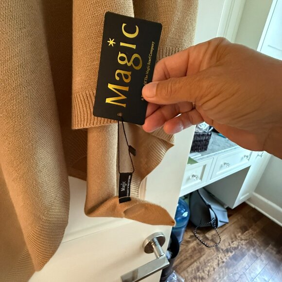 Cashmere Feel Poncho- tan one size NEW WITH TAGS. - Picture 2 of 6